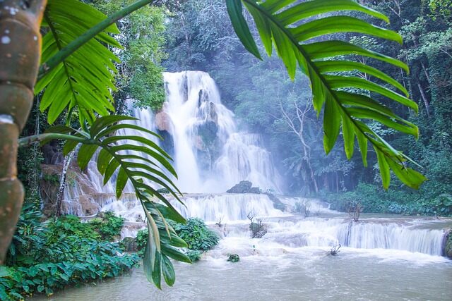 kuang-si-waterfall-g5d97320ae_64